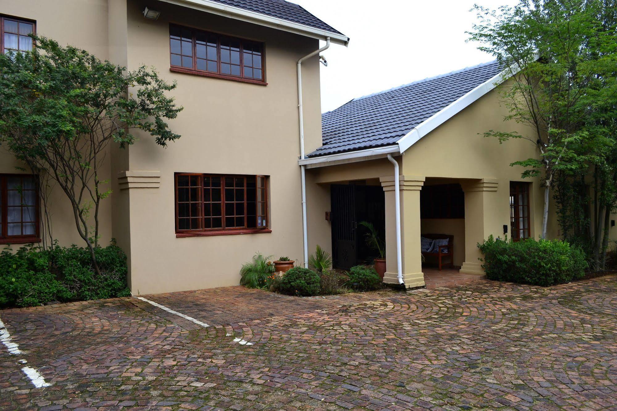 Morulana Guest House Kempton Park Exterior photo